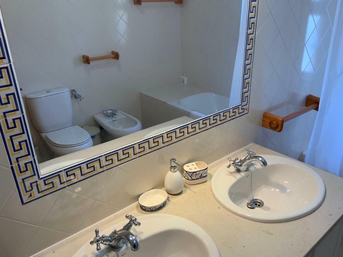 Guest House Alfarrobeiras Albufeira Ngoại thất bức ảnh