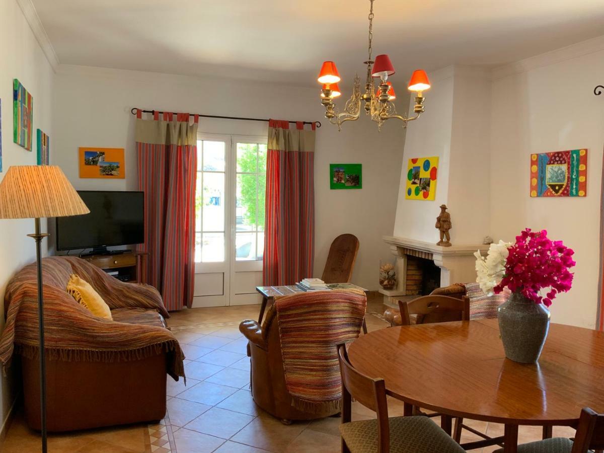 Guest House Alfarrobeiras Albufeira Ngoại thất bức ảnh