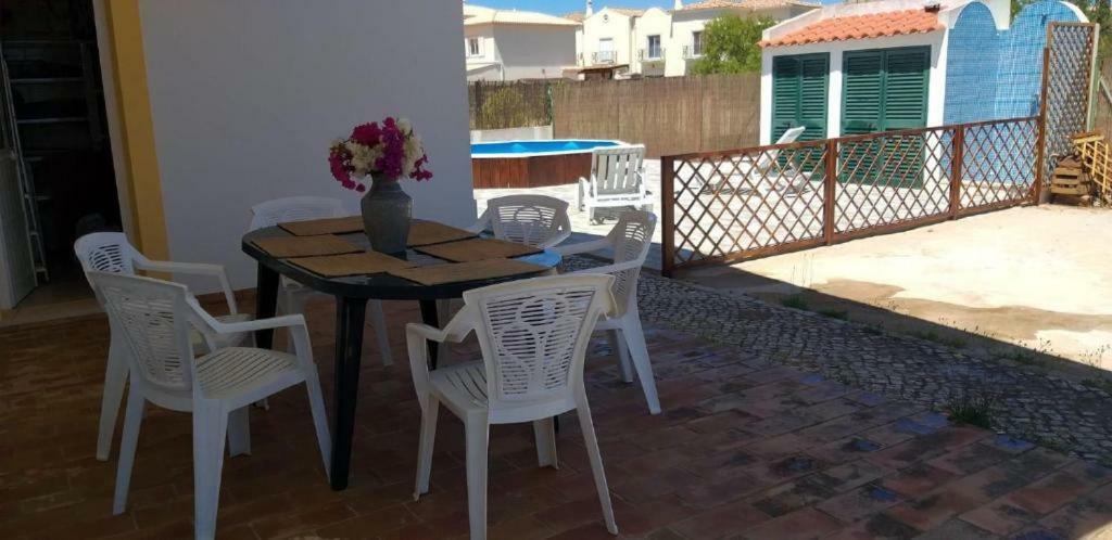 Guest House Alfarrobeiras Albufeira Ngoại thất bức ảnh