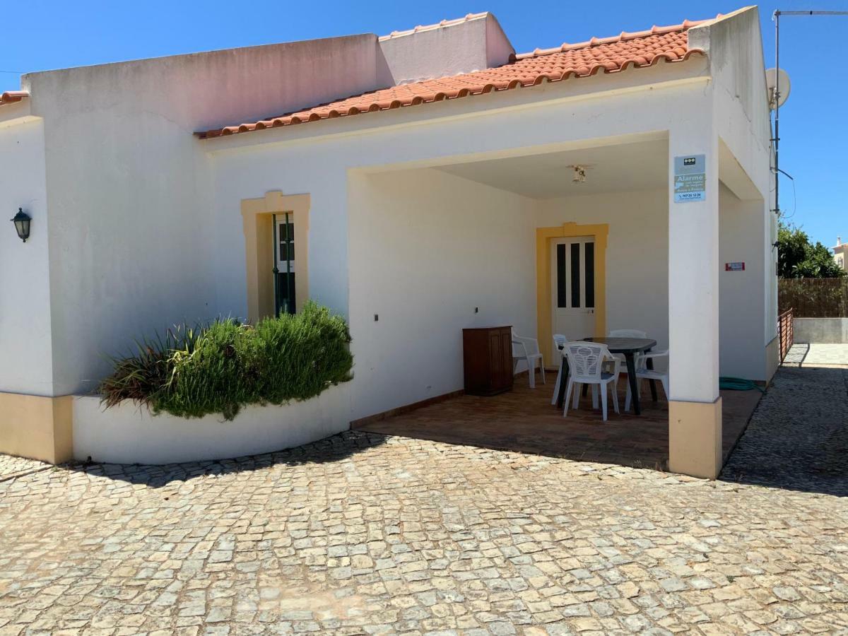 Guest House Alfarrobeiras Albufeira Ngoại thất bức ảnh